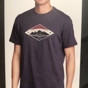 Eddie Bauer 2 T-shirts